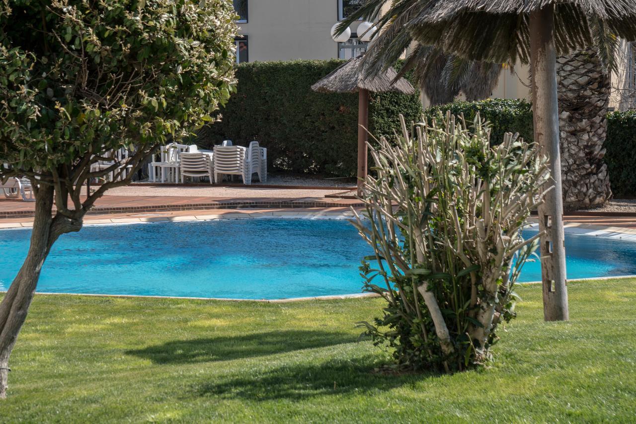 Ibis Styles Perpignan Canet En Roussillon Exterior foto